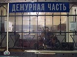 Мужчину доставили в дежурную часть, где он рассказал, что неизвестные ему люди удерживали его в одном из особняков в Серебряном бору. По словам Хамхоева, никаких требований к нему похитители не выдвигали, а лишь пытали и избивали его Мужчину доставили в дежурную часть, где он рассказал, что неизвестные ему люди удерживали его в одном из особняков в Серебряном бору. По словам Хамхоева, никаких требований к нему похитители не выдвигали, а лишь пытали и избивали его