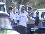Каждая группа насчитывает по 10 военных наблюдателей ЕС, группы передвигаются на двух автомобилях Каждая группа насчитывает по 10 военных наблюдателей ЕС, группы передвигаются на двух автомобилях