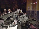 В Москве Toyota врезалась в грузовик: двое погибших