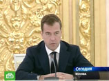 Медведев поздравил учителей: образование определяет "развитие и конкурентоспособность страны" Медведев поздравил учителей: образование определяет "развитие и конкурентоспособность страны"
