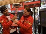 В Нью-Йорке побит рекорд по непрерывному просмотру кино: 57 фильмов за 123 часа
В Нью-Йорке побит рекорд по непрерывному просмотру кино: 57 фильмов за 123 часа