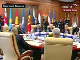Саммит начался с беседы президентов в узком составе, затем он продолжится в формате пленарного заседания Саммит начался с беседы президентов в узком составе, затем он продолжится в формате пленарного заседания