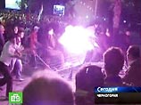 Митинг протеста проводили шесть оппозиционных партий. Противостояние между демонстрантами и полицией, охранявшей здание парламента, началось после того, как митинг уже закончился и граждане стали расходиться Митинг протеста проводили шесть оппозиционных партий. Противостояние между демонстрантами и полицией, охранявшей здание парламента, началось после того, как митинг уже закончился и граждане стали расходиться