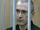 "Поскольку Ходорковского нет в зале и он не может ознакомиться с документами на месте, мы вынуждены прервать заседание", - сказала судья