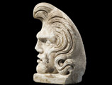 Мраморная статуя из античного Рима, исключительно похожая на знаменитого "короля рок-н-ролла" Элвиса Пресли, продана в Лондоне на аукционе известного торгового дома Bonhams