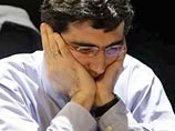 Крамник проиграл белыми фигурами Ананду Крамник проиграл белыми фигурами Ананду