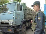 На границе Грузии и Азербайджана задержан груженный оружием "КамАЗ" На границе Грузии и Азербайджана задержан груженный оружием "КамАЗ"
