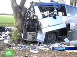 В Краснодарском крае автобус врезался в дерево - трое погибших, 34 пострадавших