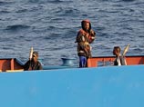 В ближайшее время ситуация на судне Faina может стать критической - преступники готовятся расстрелять команду. По словам одного из пиратов, моряки, возможно, погибнут уже завтра