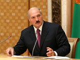 Белоруссия вслед за Украиной просит у МВФ кредит на 2 млрд долларов. Власти при этом заявляют, что страна от кризиса не пострадала