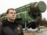 12 октября 2008 года на космодроме Плесецк Дмитрий Медведев наблюдал за пуском ракеты "Тополь"