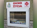 Польские монахини спасают новорожденных с помощью "окна жизни"