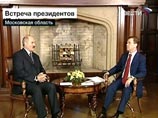 Открывая сегодня встречу с белорусским коллегой, Медведев напомнил, что 15 ноября в США состоится саммит "двадцатки", на котором речь пойдет о дальнейшем развитии архитектуры финансовых отношений