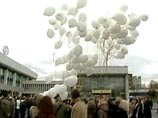 В Москве вспоминают жертв теракта на Дубровке В Москве вспоминают жертв теракта на Дубровке