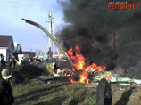 Вертолет Ми-8МВТ упал недалеко от Казани между коттеджами, однако не повредил дома