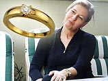 Поклонник из Канады прислал министру иностранных дел Израиля Ципи Ливни золотое кольцо с бриллиантом

