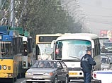 Барнаульские пенсионеры перекрыли центральный проспект, требуя вернуть льготные проездные Барнаульские пенсионеры перекрыли центральный проспект, требуя вернуть льготные проездные