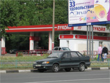 ФАС накажет "Роснефть" и "Лукойл" штрафами за завышенные цены на нефтепродукты 