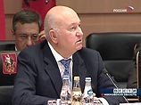 На сей раз он вновь разразился лекцией на эту тему, представляя журналистам свою книгу "Вода и мир". "Если бы сейчас этот проект работал, то приносил бы громадную прибыль", - уверен градоначальник На сей раз он вновь разразился лекцией на эту тему, представляя журналистам свою книгу "Вода и мир". "Если бы сейчас этот проект работал, то приносил бы громадную прибыль", - уверен градоначальник