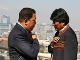 Уго Чавес презентовал президенту Боливии 16 внедорожников для личной охраны Уго Чавес презентовал президенту Боливии 16 внедорожников для личной охраны