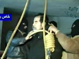 После казни Саддама Хусейна добивали ножом