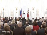 Медведев пообещал людям пенсионного
возраста право на достойную жизнь Медведев пообещал людям пенсионного
возраста право на достойную жизнь