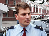 Начальник дорожной полиции латвийского города Лиепая во время  отпуска ездит драть шкуры в Данию