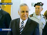 Экс-президент Израиля Кацав будет ожидать вердикта по делу об изнасиловании в роскошном офисе Алмазной биржи Экс-президент Израиля Кацав будет ожидать вердикта по делу об изнасиловании в роскошном офисе Алмазной биржи