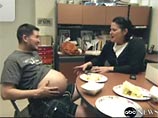 Мужчина из США, уже однажды родивший, забеременел  снова