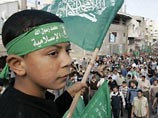 На данном этапе решено воздержаться от вторжения в сектор, что окончательно перечеркнуло бы перемирие, заключенное в июне с правящим в Газе движением "Хамас"