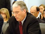 Автором доклада является один из самых высокопоставленных аналитиков спецслужб США Томас Фингар, председатель Национального совета по разведке США, в который стекаются сведения из 18 американских разведывательных служб Автором доклада является один из самых высокопоставленных аналитиков спецслужб США Томас Фингар, председатель Национального совета по разведке США, в который стекаются сведения из 18 американских разведывательных служб