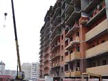 Если бы государство откупило у застройщиков недостроенное жилье по цене в несколько раз ниже нынешней, предлагает он, и довело бы проекты до конца, оно могло бы с минимальной наценкой продать его и сохранить часть рабочих мест Если бы государство откупило у застройщиков недостроенное жилье по цене в несколько раз ниже нынешней, предлагает он, и довело бы проекты до конца, оно могло бы с минимальной наценкой продать его и сохранить часть рабочих мест