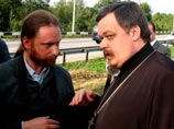 Протоиерей Всеволод Чаплин предложил создать в России "православные народные дружины" Протоиерей Всеволод Чаплин предложил создать в России "православные народные дружины"