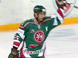 Алексей Морозов установил рекорд КХЛ, забросив в одном матче пять шайб 
