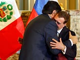 Церемония прошла после официальных переговоров двух лидеров в главном торжественном зале резиденции Алана Гарсиа в присутствии делегаций обеих стран