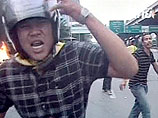 Антиправительственные демонстранты штурмом взяли во вторник главный терминал международного аэропорта Бангкока