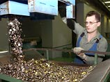 Эксперты: девальвация рубля может вернуть "условные единицы" в российские магазины