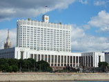 Перед правительством сейчас стоят две предельно сложные задачи Перед правительством сейчас стоят две предельно сложные задачи