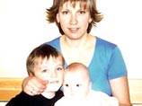 В пятницу утром бывший юрист ЮКОСа, заключенная Светлана Бахмина родила дочку. Как сообщает интернет-газета "Избранное", вес новорожденной – более трех килограммов, рост – около 50 сантиметров. И мама, и ребенок чувствуют себя хорошо В пятницу утром бывший юрист ЮКОСа, заключенная Светлана Бахмина родила дочку. Как сообщает интернет-газета "Избранное", вес новорожденной – более трех килограммов, рост – около 50 сантиметров. И мама, и ребенок чувствуют себя хорошо