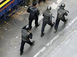 По официальным данным, в ходе антитеррористической операции погибли 15 полисменов и двое бойцов индийского спецназа По официальным данным, в ходе антитеррористической операции погибли 15 полисменов и двое бойцов индийского спецназа