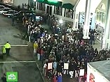 Трагедией обернулась распродажа в магазине Wal-Mart на Лонг-Айленде - одном из пригородов Нью-Йорка Трагедией обернулась распродажа в магазине Wal-Mart на Лонг-Айленде - одном из пригородов Нью-Йорка