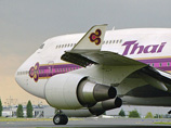 Борт авиакомпании Thai Air ожидает разрешения на вылет от местных властей