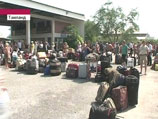 Мировое сообщество недовольно властями Таиланда, которые не могут прогнать оппозицию из аэропортов