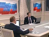 Накануне выхода специальной программы "Разговор с Владимиром Путиным" россиян волнует жилищная проблема, льготы, работа коммунальщиков, грядущая военная реформа, а также социальные гарантии в период кризиса, влияние кризиса на ипотеку и цены на бензин