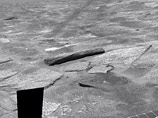 С планеты Марс пришло изображение, на котором виден предмет, очень похожий на деревяшку. Находка произвела большое впечатление на поборников теории заговора