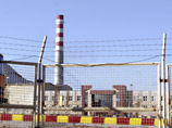 Атаке Израиля могут подвергнуться три иранских объекта - в Натанзе, где тысячи центрифуг производят обогащенный уран, Исфахане (на фото), где в подземных туннелях хранится 250 тонн газа, и Араке, где реактор на тяжелой воде производит плутоний