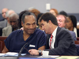 Суд Лас-Вегаса признал известного в прошлом футболиста О'Джей Симпсона виновным в похищении людей и вооруженном разбое и приговорил к длительному заключению - сроком до 33 лет