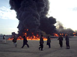 В Пакистане боевики напали на базу НАТО - сожжены 96 грузовиков