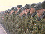 Согласно проекту "создания нового облика армии" до 2012 года, офицерский корпус ждут массовые увольнения: из 310 тыс. нынешних офицеров в армии останутся 150 тыс