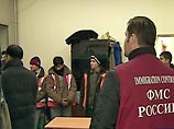 Путин, как и обещал, разрешил уменьшать квоты на иностранную рабочую силу в России
Путин, как и обещал, разрешил уменьшать квоты на иностранную рабочую силу в России